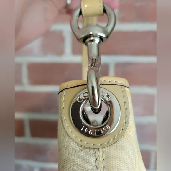 Vintage Coach Multicolor Patchwork Shoulder Bag - Picture 6 of 8